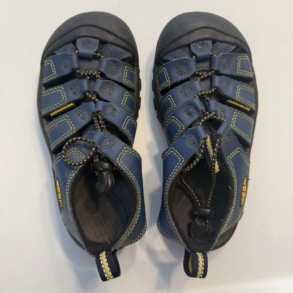 Keen Newport H2 Sandals Shoes Kids Size 13 Blue Waterproof Hiking Closed Toe